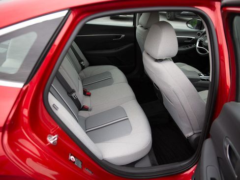 Used 2020 Hyundai Sonata SEL w/ Convenience Package FWD image 23