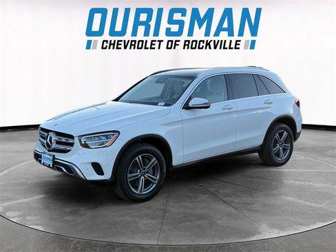 Used 2022 Mercedes-Benz GLC 300 4MATIC image 2