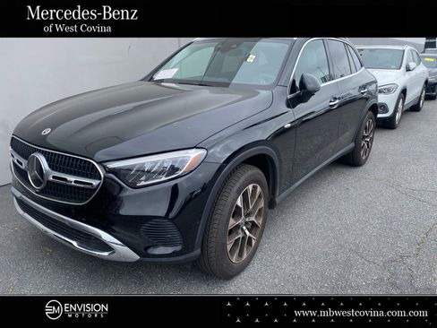 Used 2025 Mercedes-Benz GLC 350e 4MATIC image 1