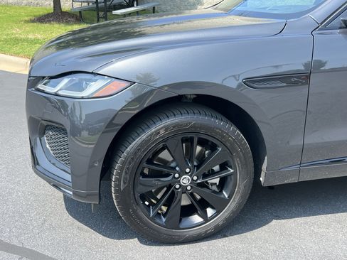 Used 2026 Jaguar F-PACE R-Dynamic S AWD/4WD image 13