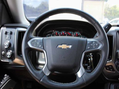 Used 2018 Chevrolet Silverado 1500 LTZ Z71 w/ LTZ Plus Package AWD/4WD image 19