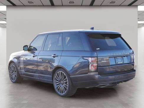 Used 2018 Land Rover Range Rover Autobiography image 4