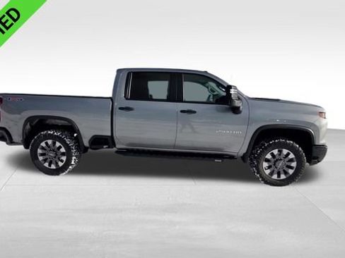 Used 2025 Chevrolet Silverado 2500 Custom w/ Custom Value Package image 10