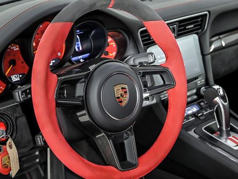 Used 2018 Porsche 911 GT2 RS RWD image 20
