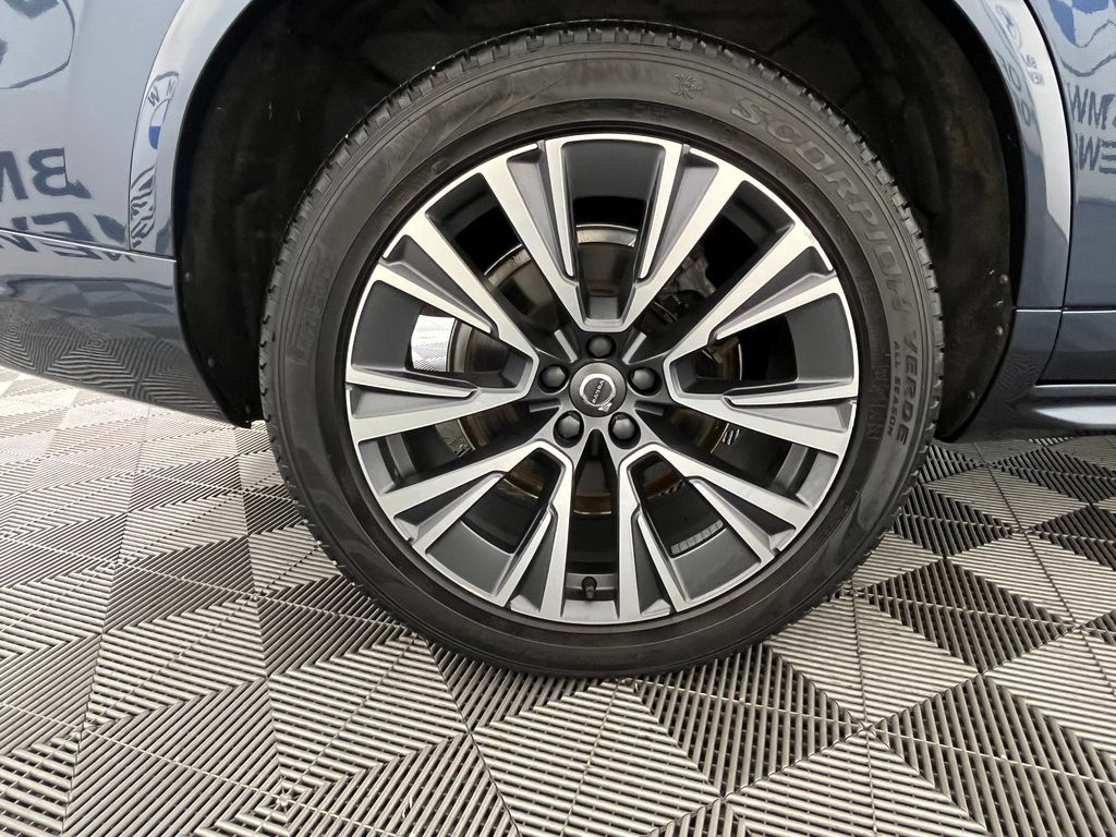 Used 2022 Volvo XC90 T6 Momentum w/ Advanced Package AWD/4WD image 14