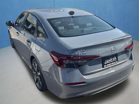 Used 2025 Honda Civic Sport image 8