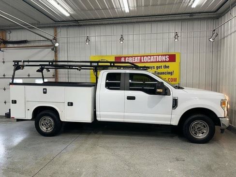 Used 2022 Ford F250 XL w/ Power Equipment Group RWD image 8