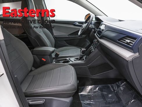 Used 2024 Volkswagen Taos SE FWD image 23