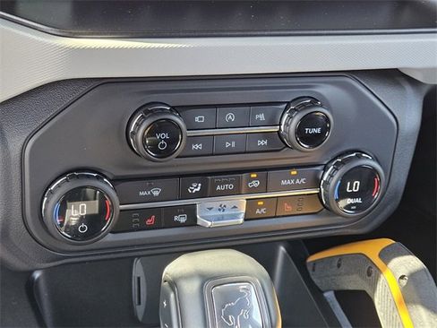 Certified 2023 Ford Bronco Badlands image 19