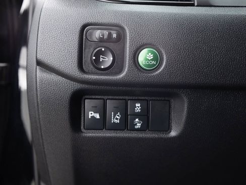 Used 2018 Honda Pilot Elite image 38