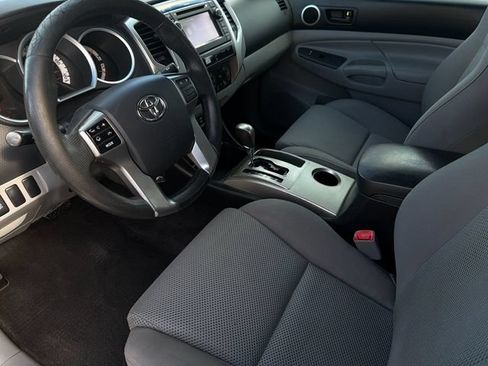 Used 2013 Toyota Tacoma PreRunner w/ TRD Sport Pkg RWD image 11