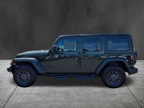 Used 2024 Jeep Wrangler Unlimited Sport AWD/4WD image 7