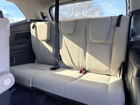 Used 2025 Subaru Ascent Premium w/ Premium Package image 13