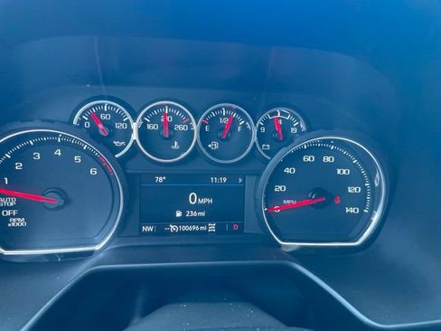Used 2021 Chevrolet Tahoe LT w/ LT Signature Package AWD/4WD image 13