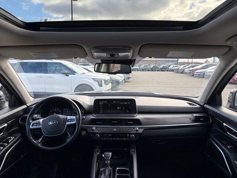 Used 2021 Kia Telluride EX w/ EX Premium Package image 20