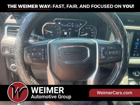 Used 2021 GMC Yukon Denali w/ Denali Premium Package AWD/4WD image 12