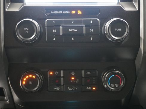 Used 2020 Ford F150 XLT w/ Equipment Group 302A Luxury image 19