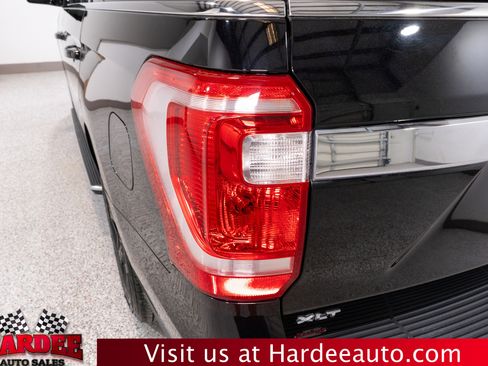 Used 2020 Ford Expedition XLT w/ Equipment Group 202A image 9