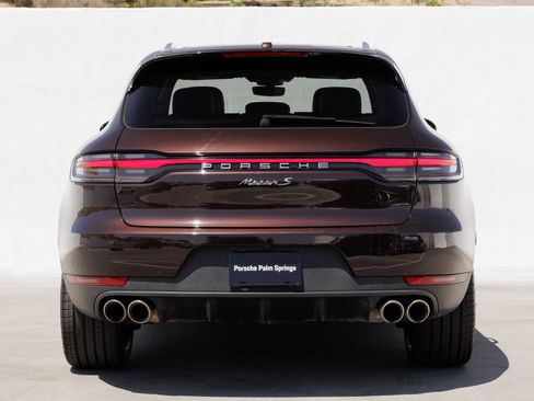 Certified 2021 Porsche Macan S AWD/4WD image 6