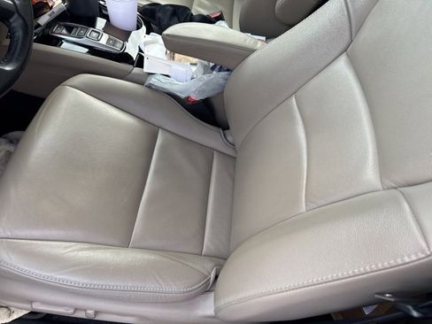 Used 2022 Honda Pilot Touring image 9