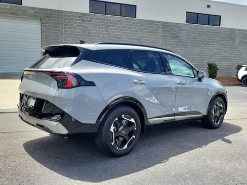 New 2026 Kia Sportage SX FWD image 4