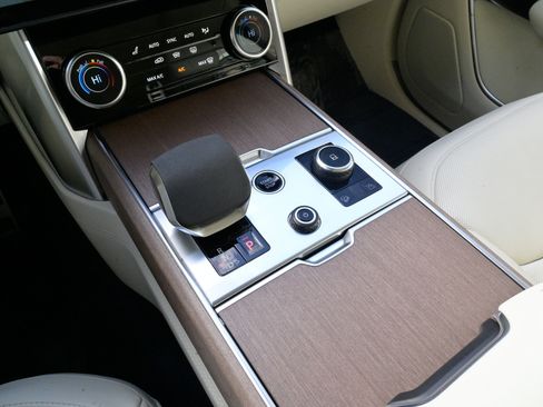 Used 2023 Land Rover Range Rover Autobiography image 26