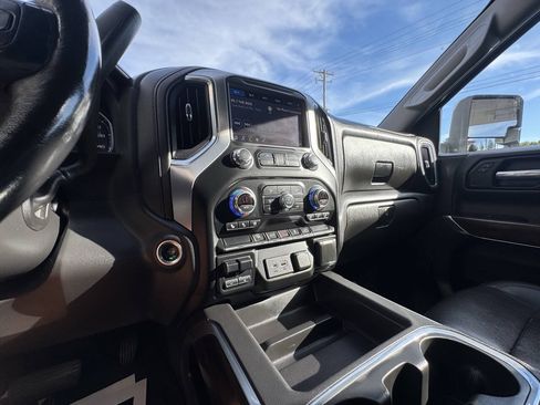 Used 2022 GMC Sierra 1500 SLT w/ SLT Premium Package RWD image 27