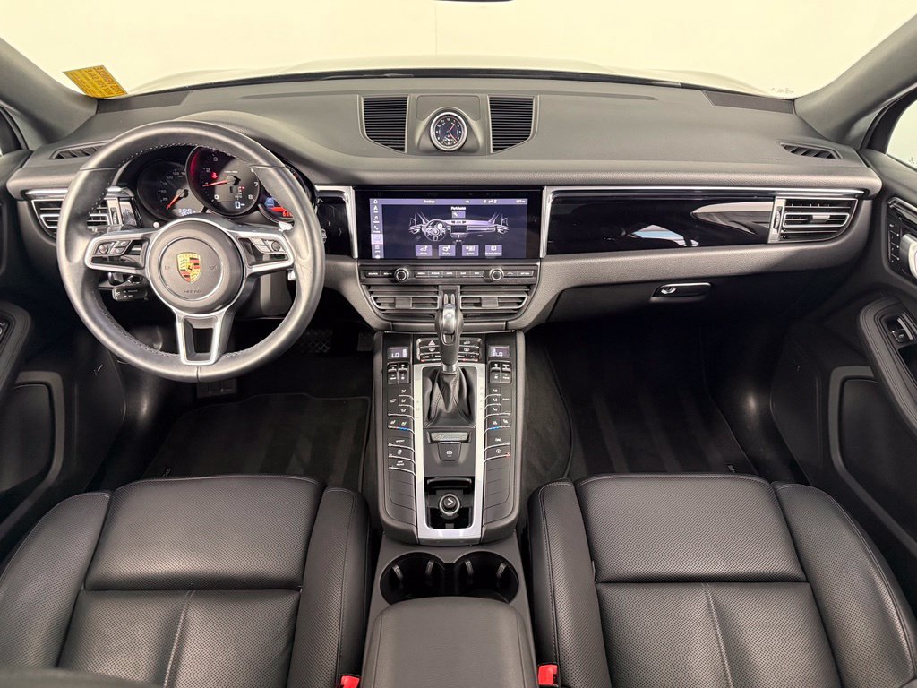 Certified 2021 Porsche Macan AWD/4WD image 16