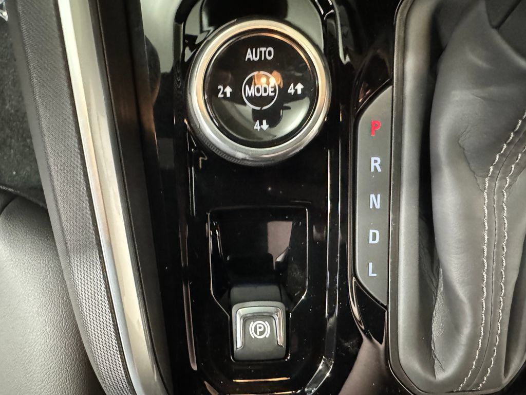 New 2026 Chevrolet Colorado Trail Boss AWD/4WD image 14