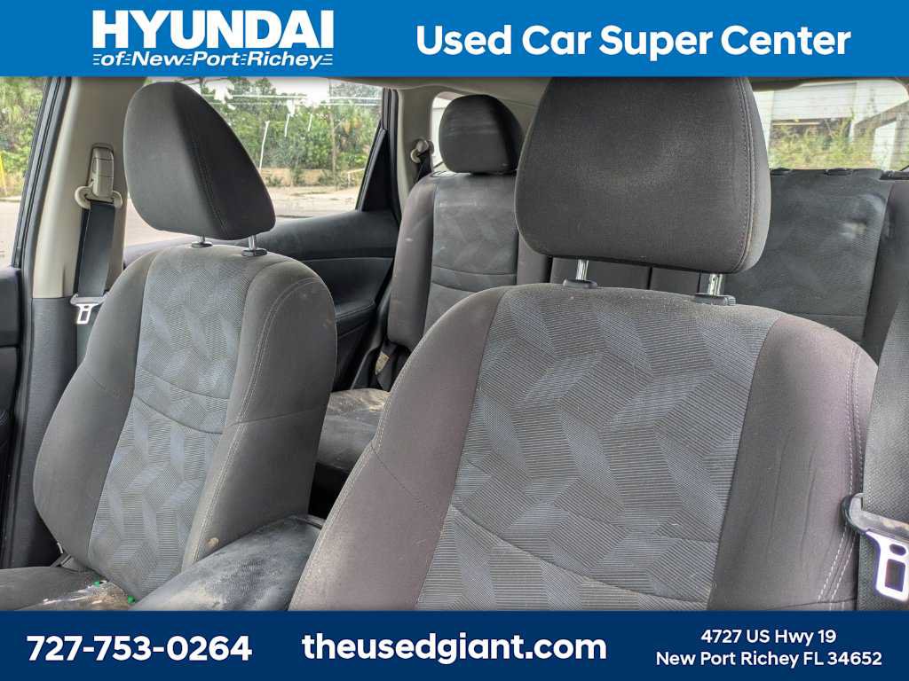 Used 2016 Nissan Rogue S FWD image 7