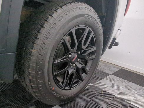 Used 2022 GMC Sierra 1500 Elevation w/ LPO, Elevation Black Package AWD/4WD image 36