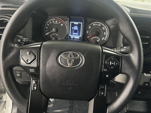 Used 2022 Toyota Tacoma SR image 18