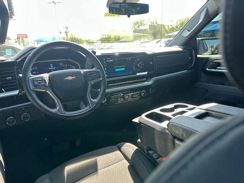 Used 2026 Chevrolet Silverado 1500 LT RWD image 18