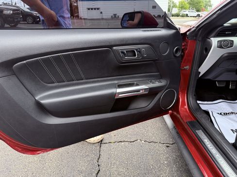 Used 2016 Ford Mustang GT Premium image 12