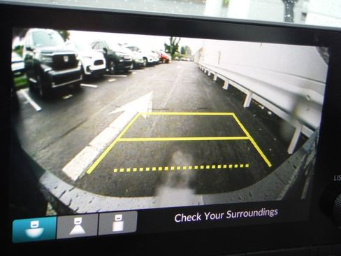Used 2023 Honda Civic LX image 17
