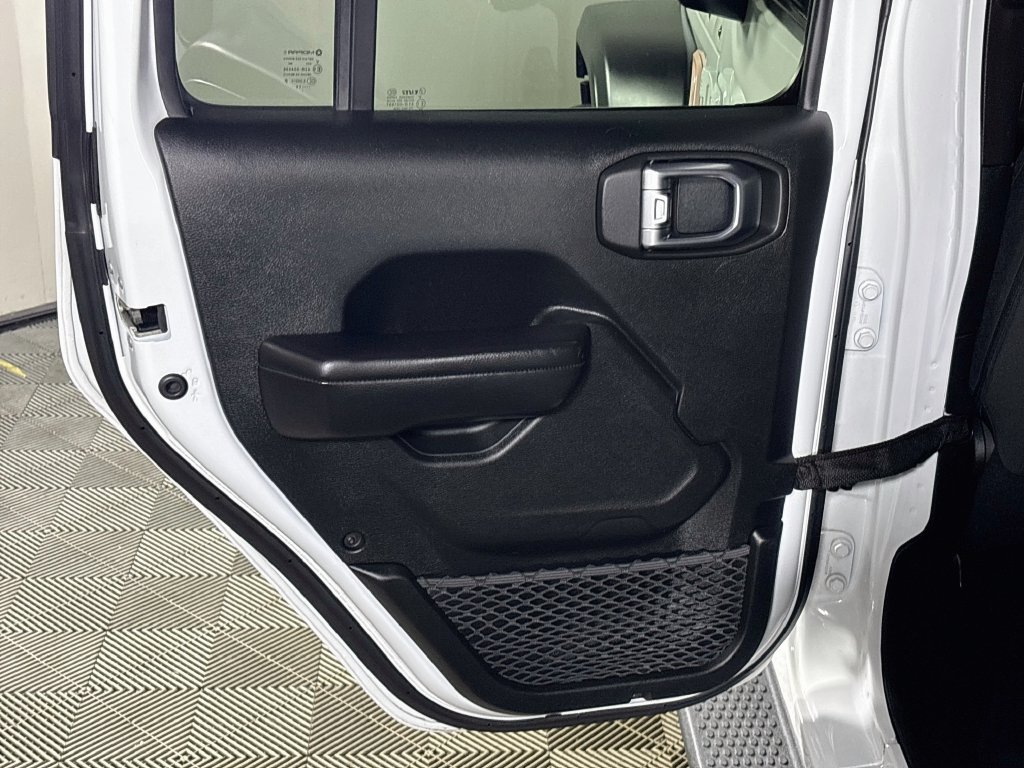 Used 2019 Jeep Wrangler Unlimited Sport S AWD/4WD image 18