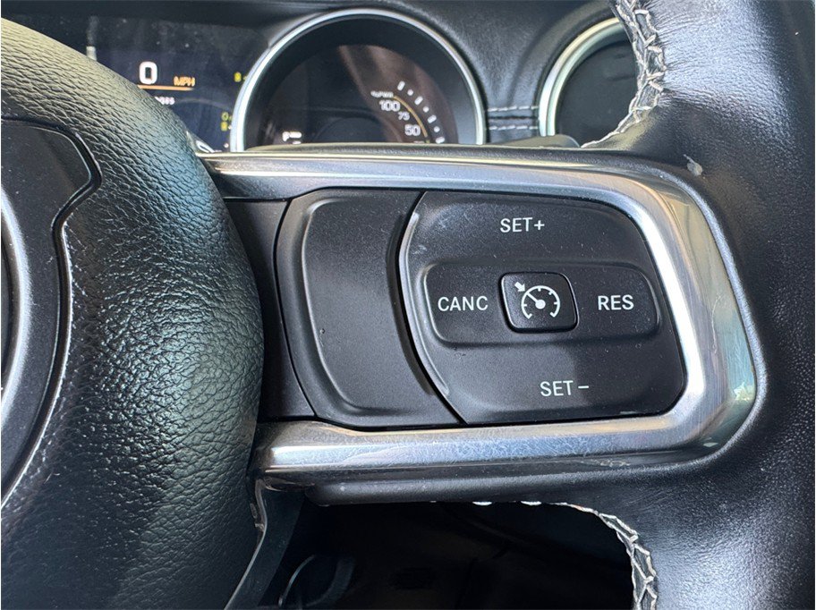 Used 2023 Jeep Wrangler Unlimited Sahara w/ Cold Weather Group AWD/4WD image 14