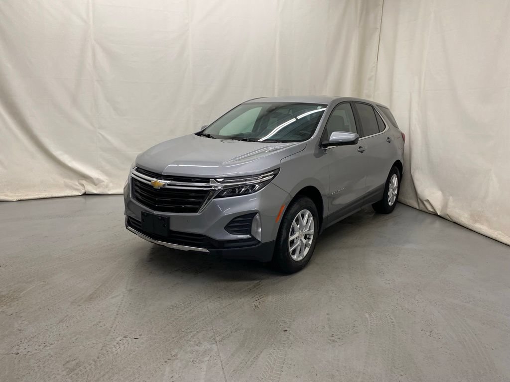 Used 2024 Chevrolet Equinox LT AWD/4WD image 2