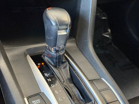 Used 2017 Honda Civic Touring image 22
