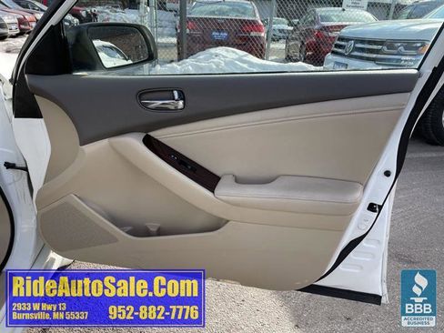 Used 2010 Nissan Altima 2.5 SL w/ SL Pkg image 13