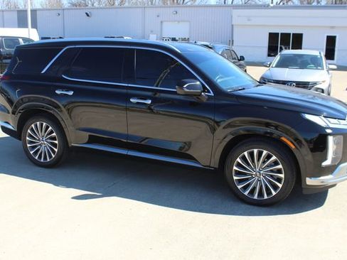 Used 2024 Hyundai Palisade Calligraphy image 6