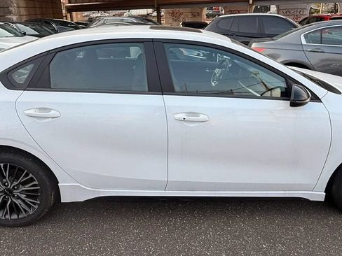 Used 2024 Kia Forte GT-Line w/ GT-Line Premium Package FWD image 4
