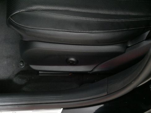Used 2018 Mercedes-Benz E 300 4MATIC image 20
