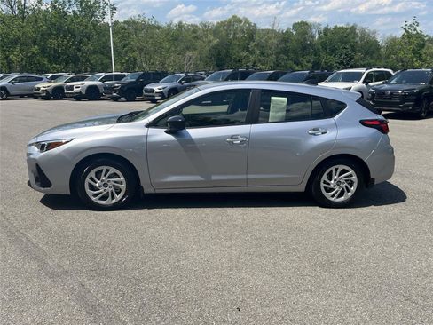 Certified 2024 Subaru Impreza 2.0i AWD/4WD image 2