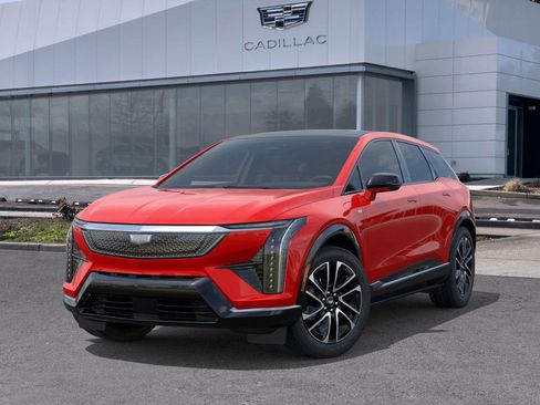 New 2025 Cadillac Optiq Sport 2 w/ LPO, Floor Liner Package image 7