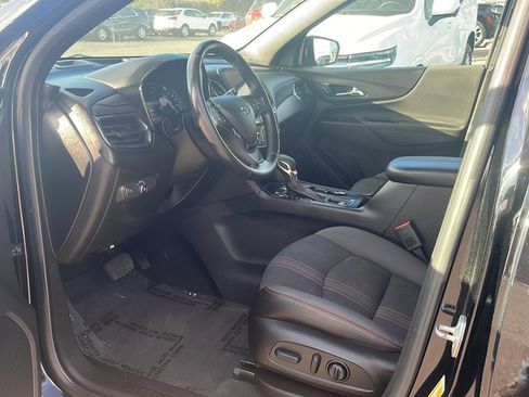 Used 2022 Chevrolet Equinox RS w/ Infotainment Package image 8