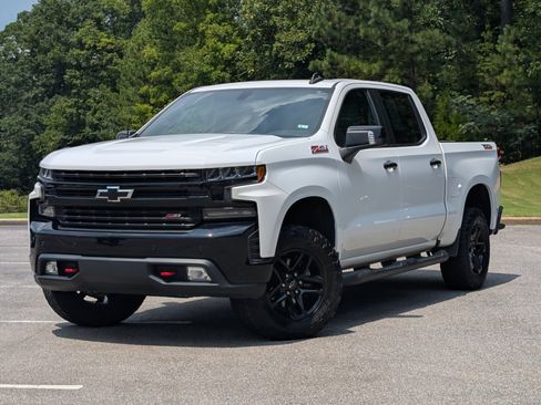 Used 2019 Chevrolet Silverado 1500 LT Trail Boss AWD/4WD image 4