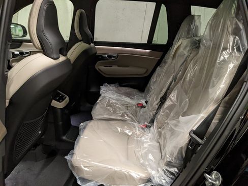 New 2026 Volvo XC90 T8 Plus image 23