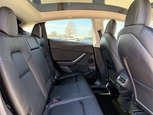 Used 2021 Tesla Model Y Performance image 28