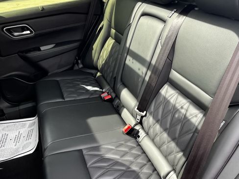 New 2026 Nissan Rogue Platinum AWD/4WD image 14